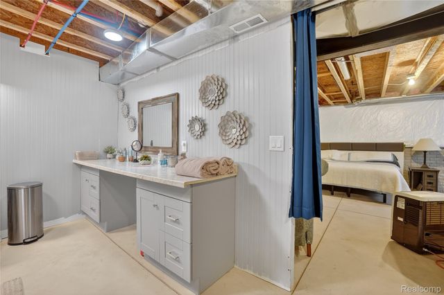 317 N Collins Street, Fowlerville Village, MI 48836