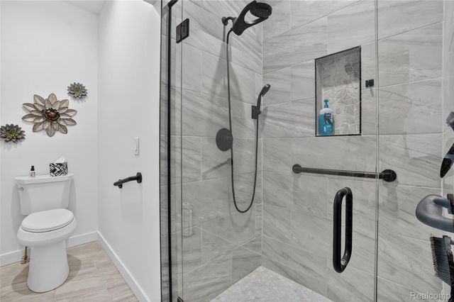 317 N Collins Street, Fowlerville Village, MI 48836