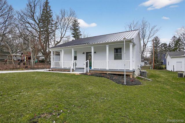 317 N Collins Street, Fowlerville Village, MI 48836