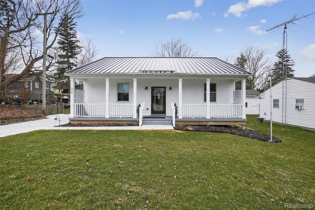 317 N Collins Street, Fowlerville Village, MI 48836