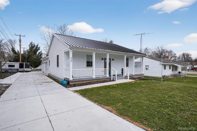317 N Collins Street, Fowlerville Village, MI 48836