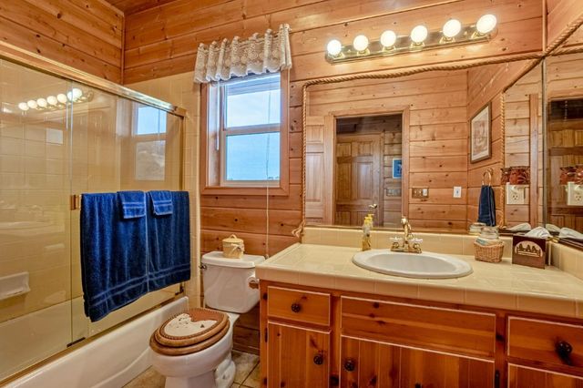 15250 Lanford Pacheco Rd, Valley Springs, CA 95252