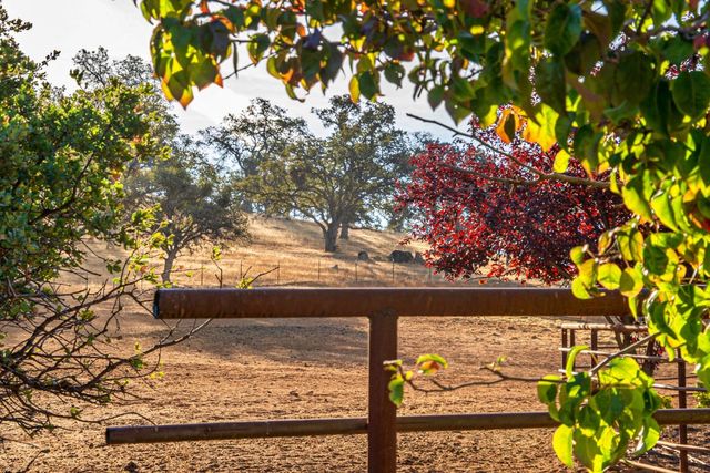 15250 Lanford Pacheco Rd, Valley Springs, CA 95252