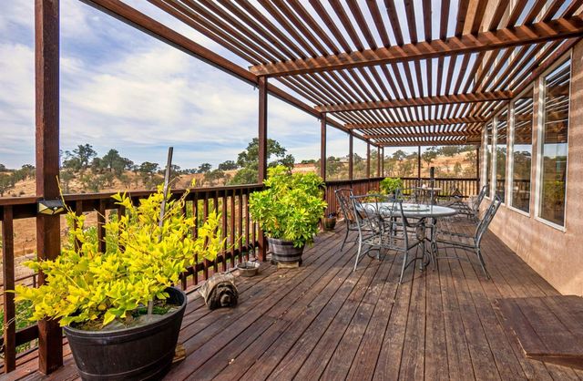 15250 Lanford Pacheco Rd, Valley Springs, CA 95252