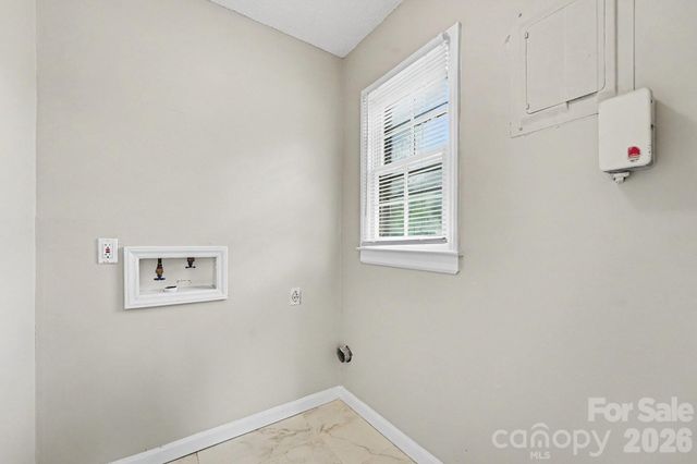 630 Colonial Drive, Statesville, NC 28625
