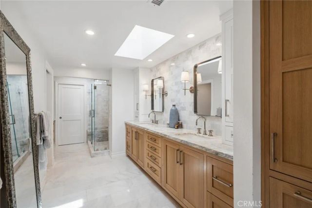 424 Vista Grande, Newport Beach, CA 92660