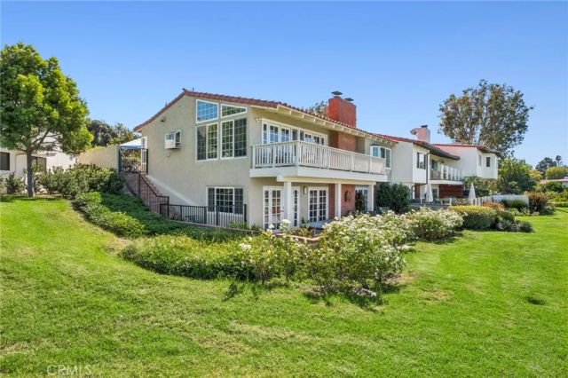 424 Vista Grande, Newport Beach, CA 92660