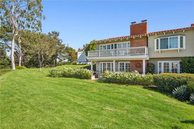 424 Vista Grande, Newport Beach, CA 92660