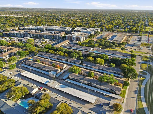 5817 Sandhurst Lane B, Dallas, TX 75206