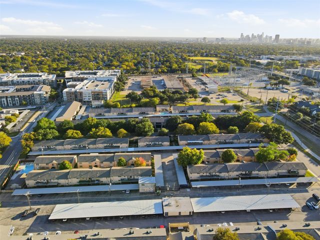 5817 Sandhurst Lane B, Dallas, TX 75206