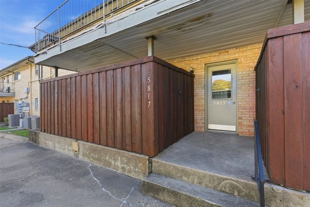 5817 Sandhurst Lane B, Dallas, TX 75206