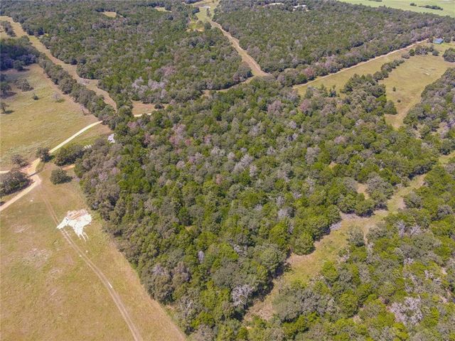 000 Charles Burnes LN, Rosanky, TX 78953
