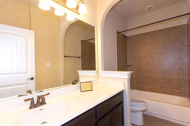 12004 Versante CIR VH37, Austin, TX 78726