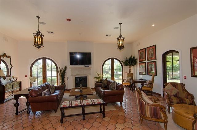 12004 Versante CIR VH37, Austin, TX 78726