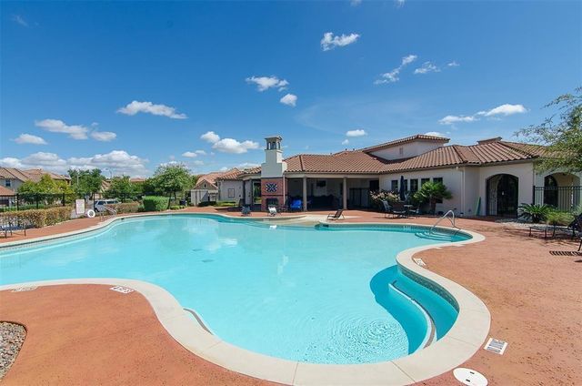 12004 Versante CIR VH37, Austin, TX 78726