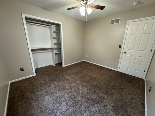 1010 Wiltshire Boulevard, Raymore, MO 64083