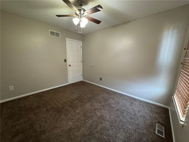 1010 Wiltshire Boulevard, Raymore, MO 64083