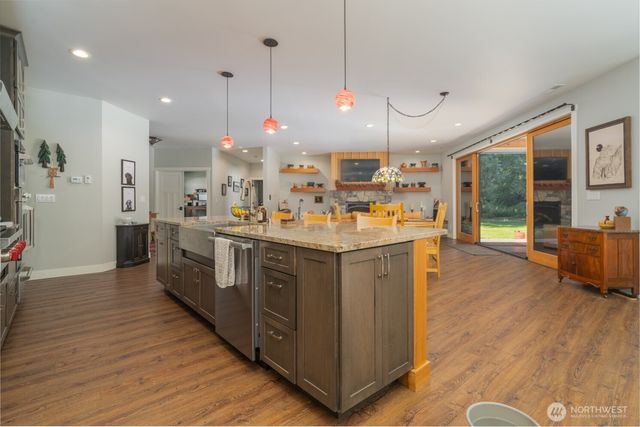 7335 Meridian Road SE, Olympia, WA 98513