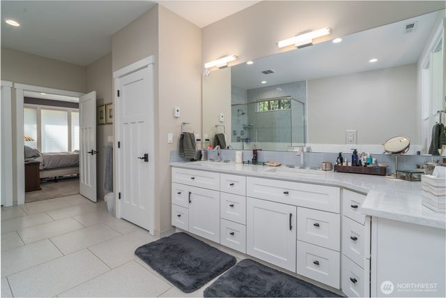 7335 Meridian Road SE, Olympia, WA 98513