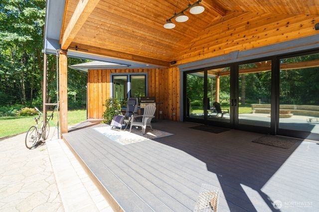 7335 Meridian Road SE, Olympia, WA 98513