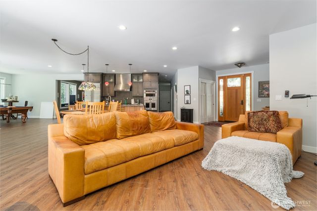 7335 Meridian Road SE, Olympia, WA 98513