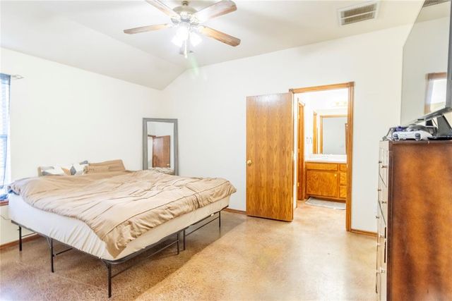 516 N Van Buren Avenue, Blanchard, OK 73010