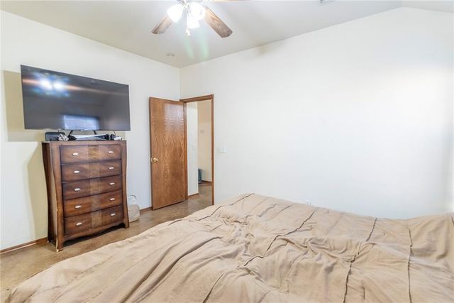 516 N Van Buren Avenue, Blanchard, OK 73010