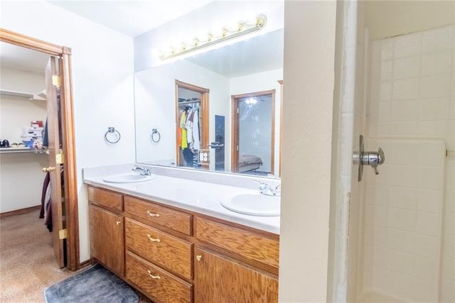 516 N Van Buren Avenue, Blanchard, OK 73010