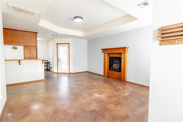 516 N Van Buren Avenue, Blanchard, OK 73010