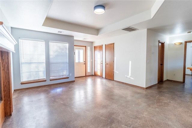 516 N Van Buren Avenue, Blanchard, OK 73010