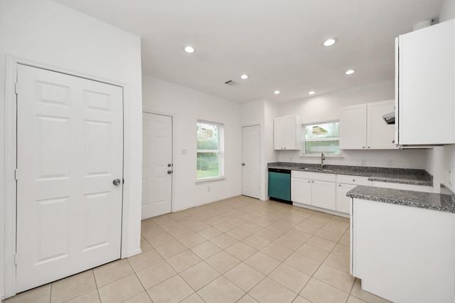 9210 Wheatley Street, Houston, TX 77088