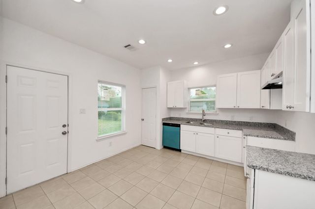 9210 Wheatley Street, Houston, TX 77088