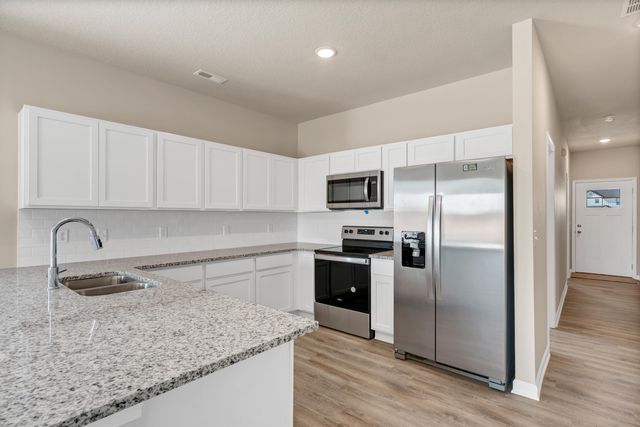 9502 E Hurst St, Wichita, KS 67210