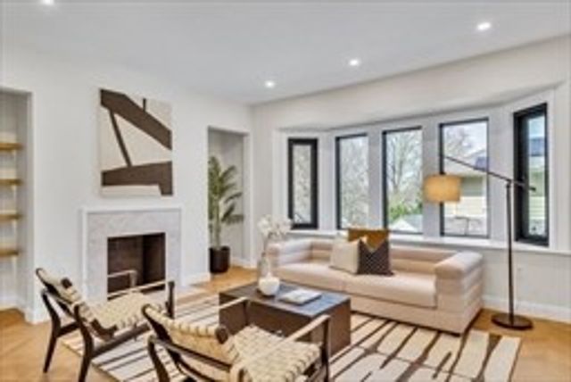 55 Hillside Ave, Newton, MA 02465