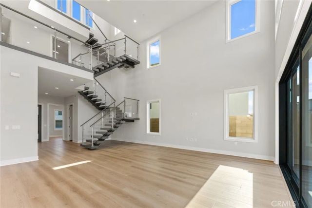 209 Stage, Irvine, CA 92618