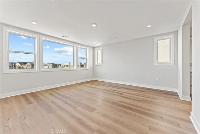 209 Stage, Irvine, CA 92618