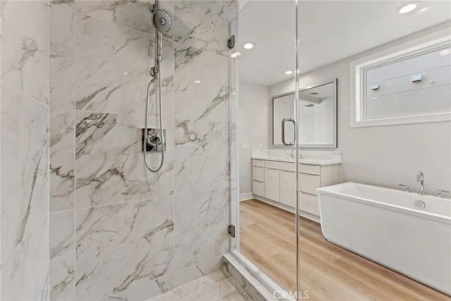 209 Stage, Irvine, CA 92618