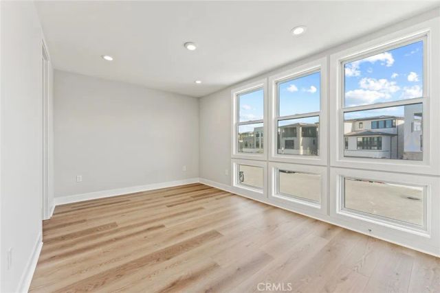 209 Stage, Irvine, CA 92618