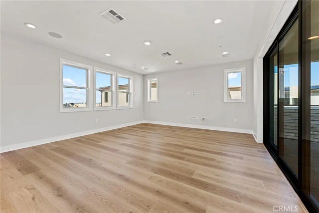 209 Stage, Irvine, CA 92618