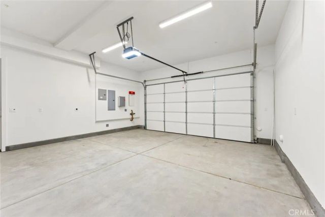 209 Stage, Irvine, CA 92618