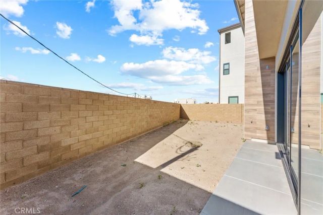 209 Stage, Irvine, CA 92618