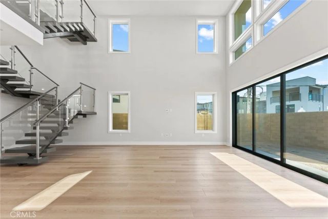 209 Stage, Irvine, CA 92618