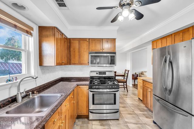 36 Bristlecone Drive, Howell, NJ 07731