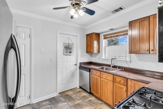 36 Bristlecone Drive, Howell, NJ 07731