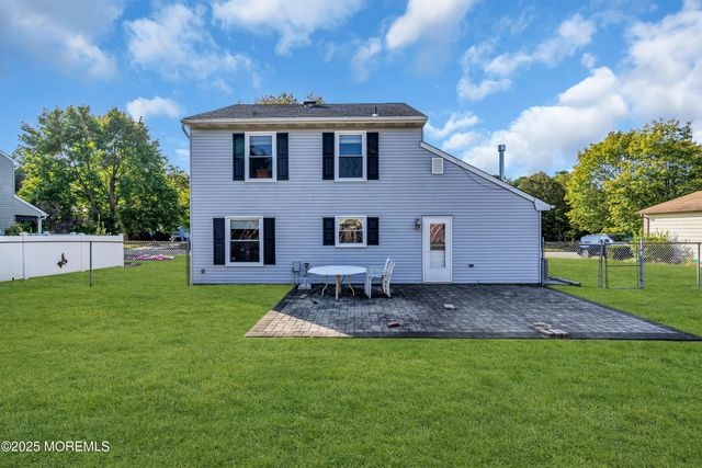 36 Bristlecone Drive, Howell, NJ 07731