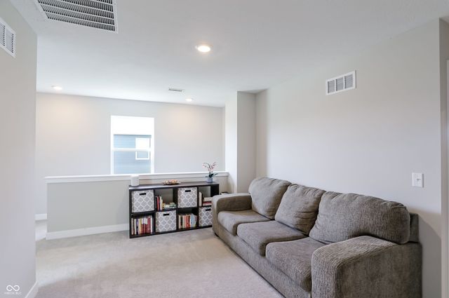 15871 Winnower Drive, Noblesville, IN 46060