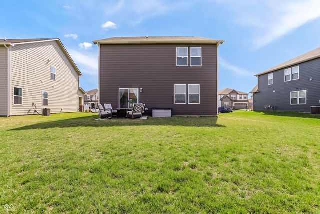 15871 Winnower Drive, Noblesville, IN 46060