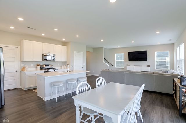 15871 Winnower Drive, Noblesville, IN 46060