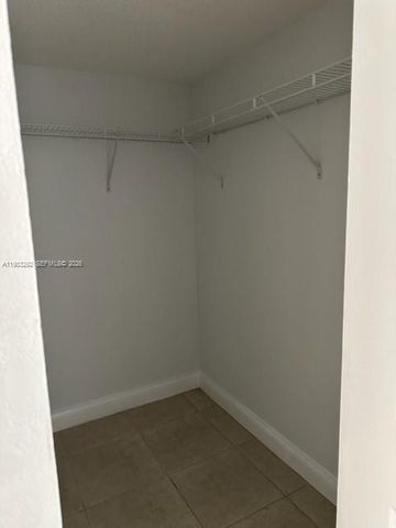 4255 N UNIVERSITY DR 215, Sunrise, FL 33351