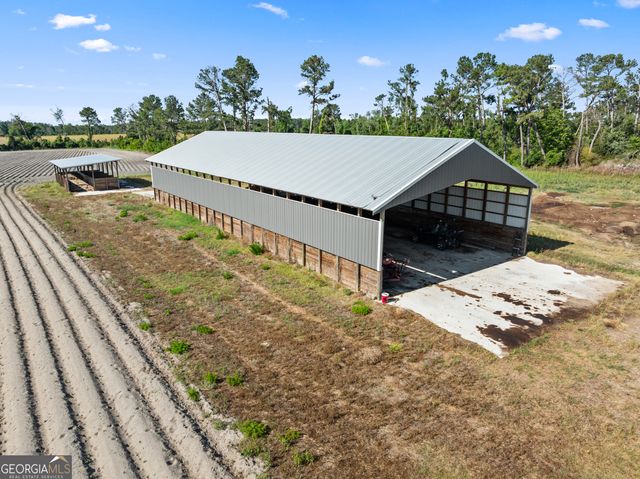 40 Azalea Drive, Hazlehurst, GA 31539